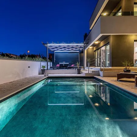 別荘 Evoque ビビニェ