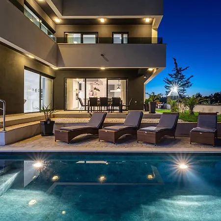 Evoque 別荘 ビビニェ