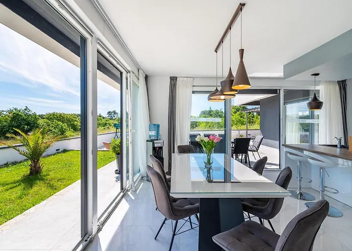 בית נופש Evoque ביבינייה