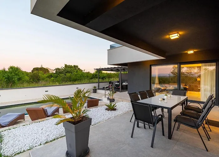 Evoque בית נופש *